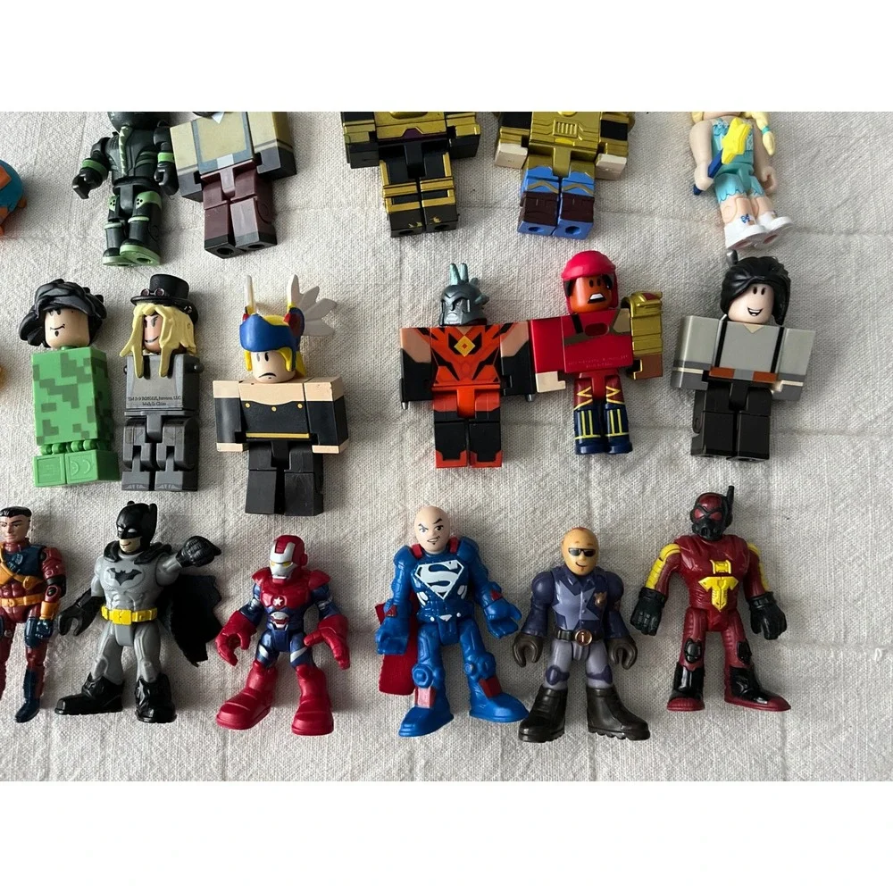 Roblox Action Figures Lot‎ DC Comics Marvel Accessories Building Blocks